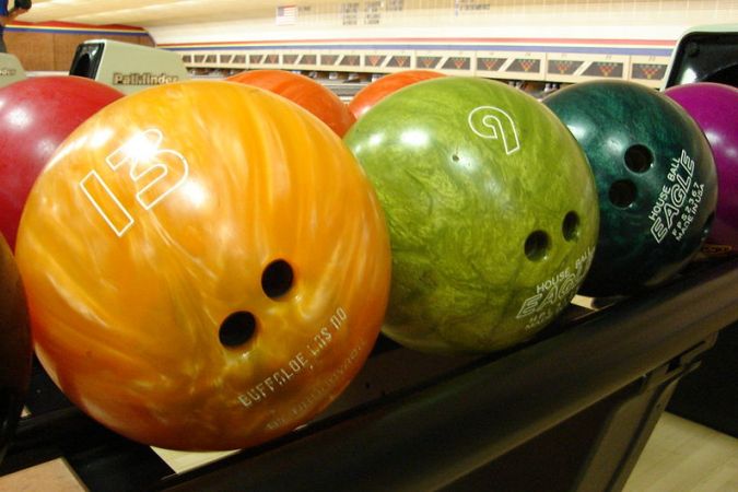 Bowling ball outlet weight